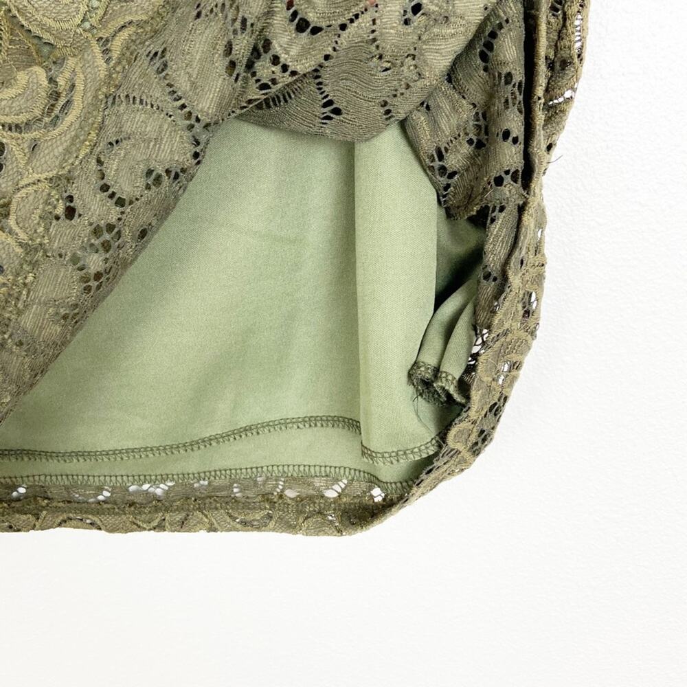 Yellowberry by Mikarose Green Lace Overlay Top 2XL - Picture 3 of 5